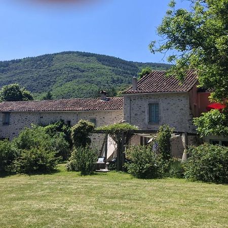Le Moulin D'Arcas. Bed & Breakfast Prémian Екстериор снимка