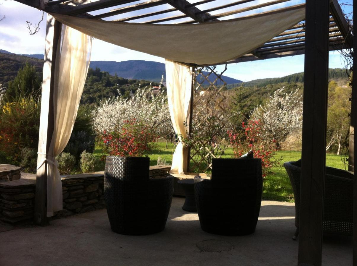 Le Moulin D'Arcas. Bed & Breakfast Prémian Екстериор снимка