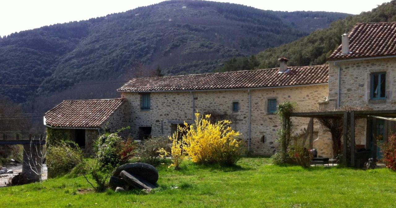 Le Moulin D'Arcas. Bed & Breakfast Prémian Екстериор снимка