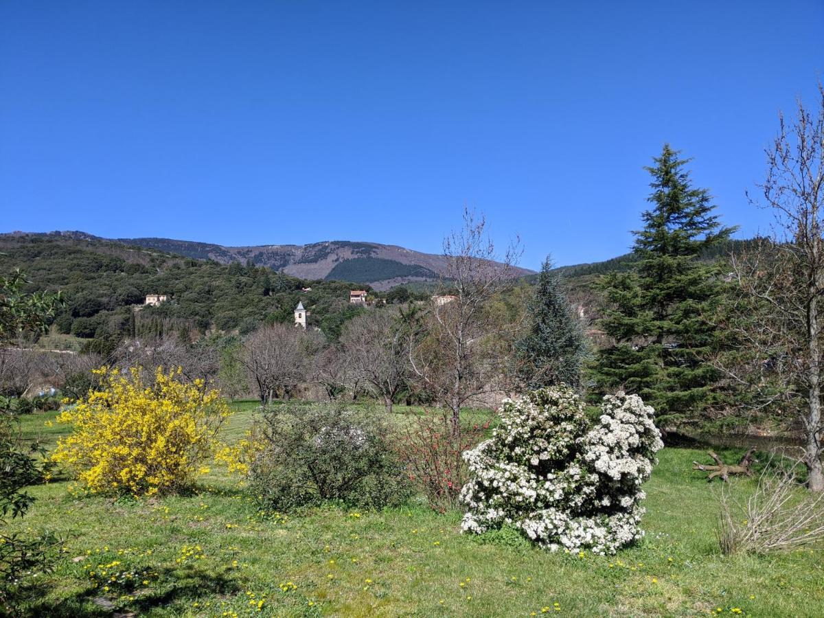 Le Moulin D'Arcas. Bed & Breakfast Prémian Екстериор снимка