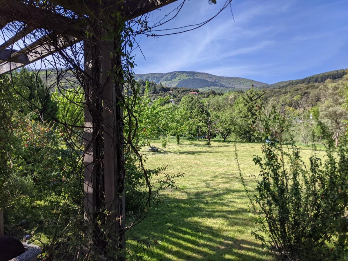 Le Moulin D'Arcas. Bed & Breakfast Prémian Екстериор снимка